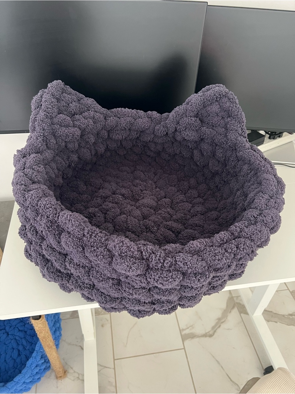 Chunky Chenille Cat Basket